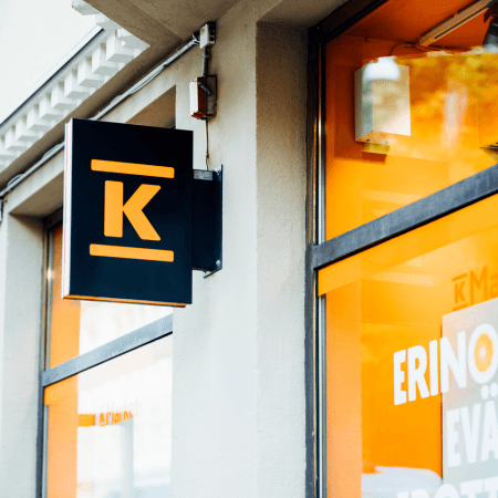 Online Large 1440x-Brändikuva 2019 K-ruokakaupat K-kyltti