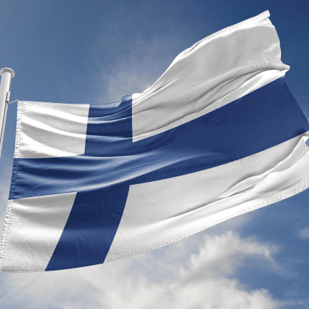 Suomen lippu AdobeStock 163856135 ©Hale 1440x1440